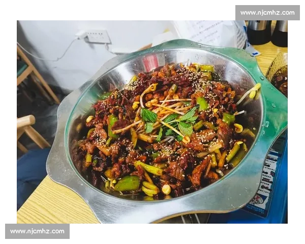 贵州人和重庆美食文化碰撞下的生活方式与城市情感比较探析